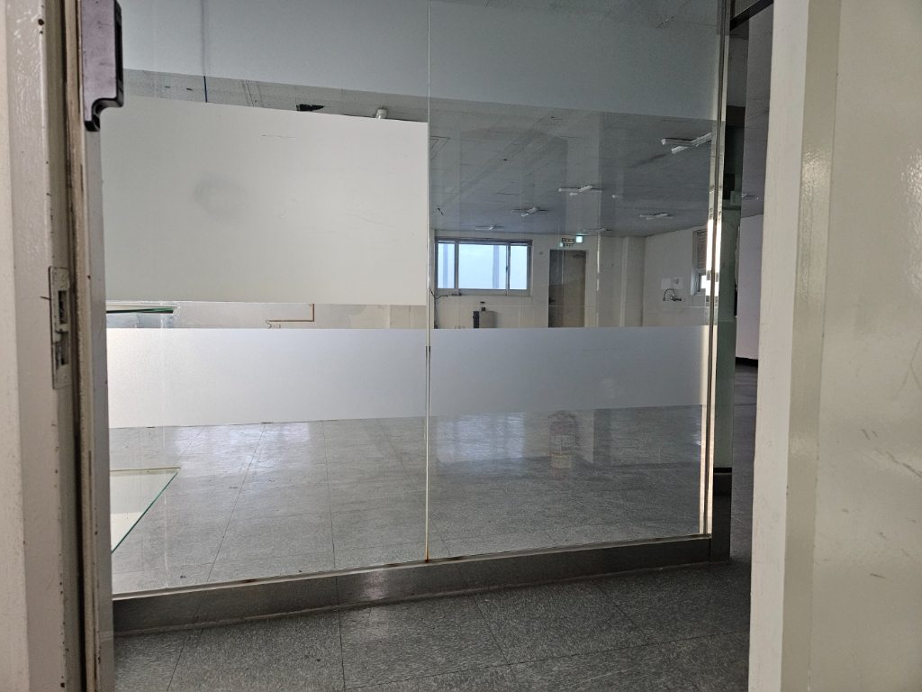 부산광역시 연제구 거제동 사무실 썸네일 3