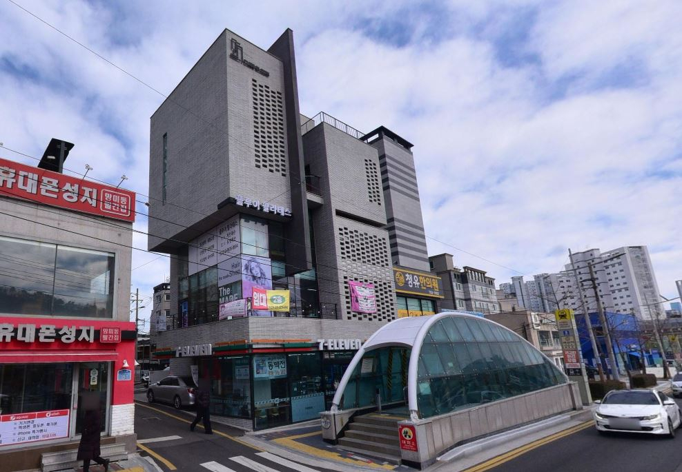 상가 · 망미동 사진 1