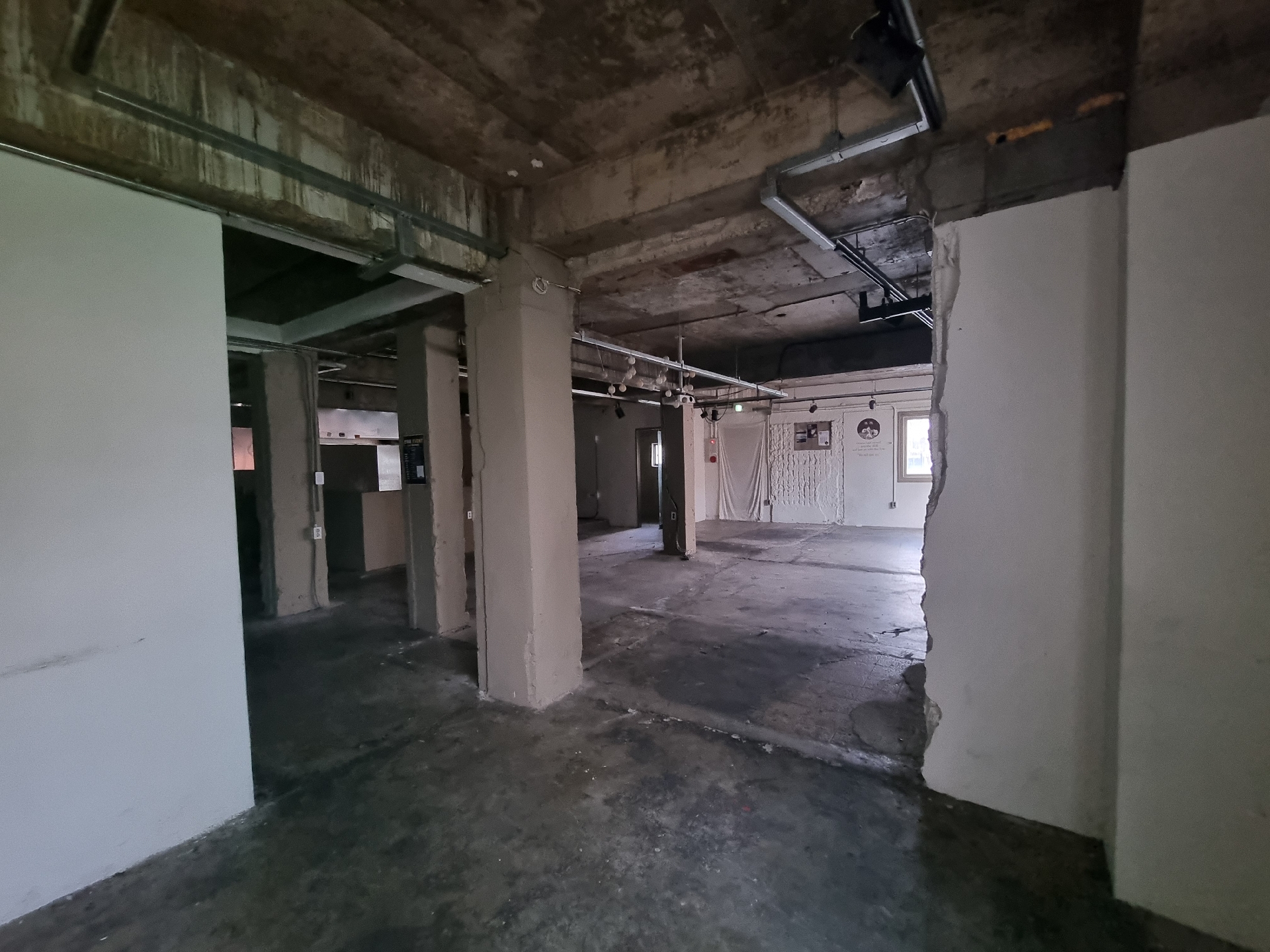 부산광역시 부산진구 부전동 상가 - 1