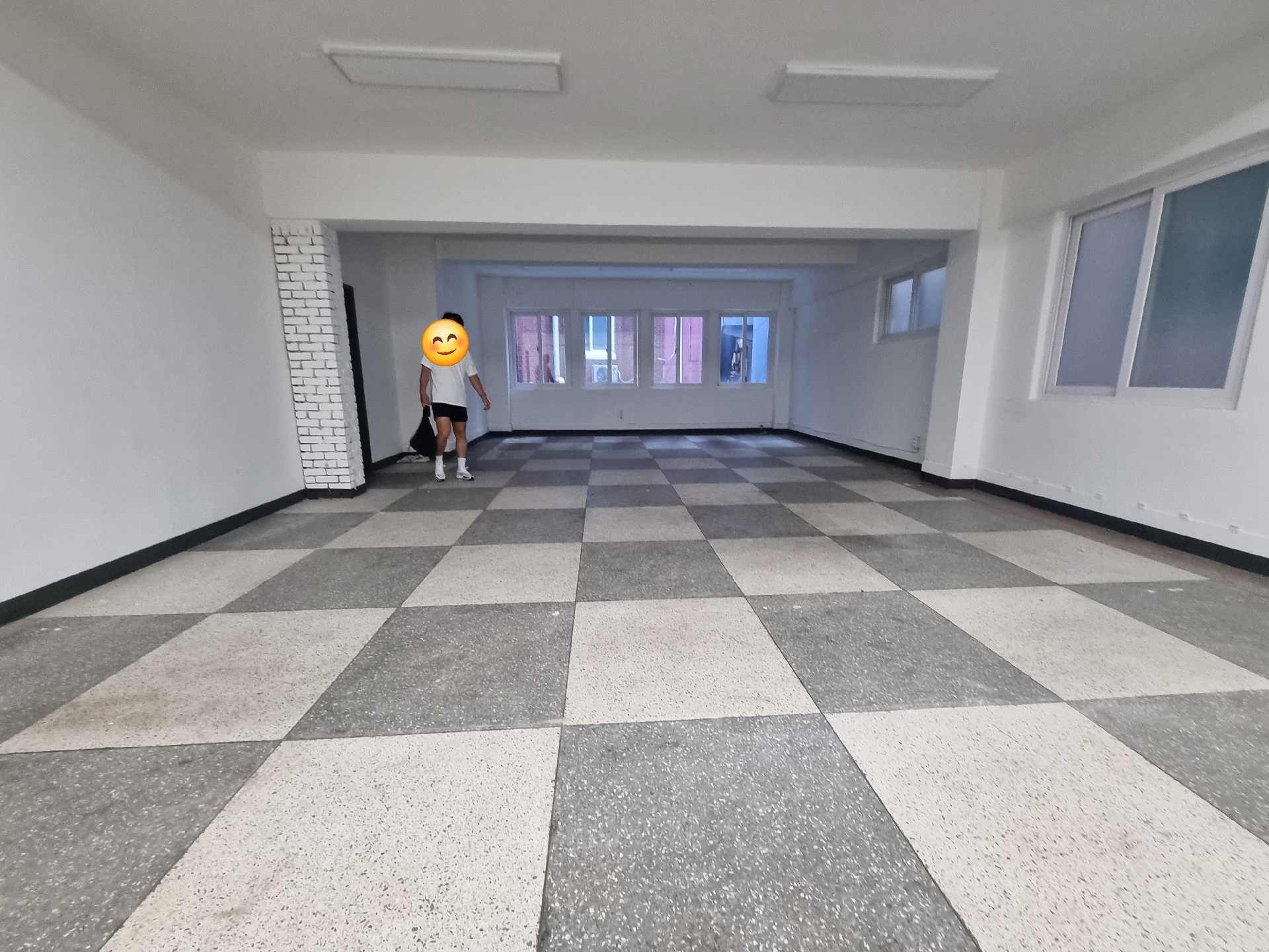 부산광역시 부산진구 부전동 상가 - 1