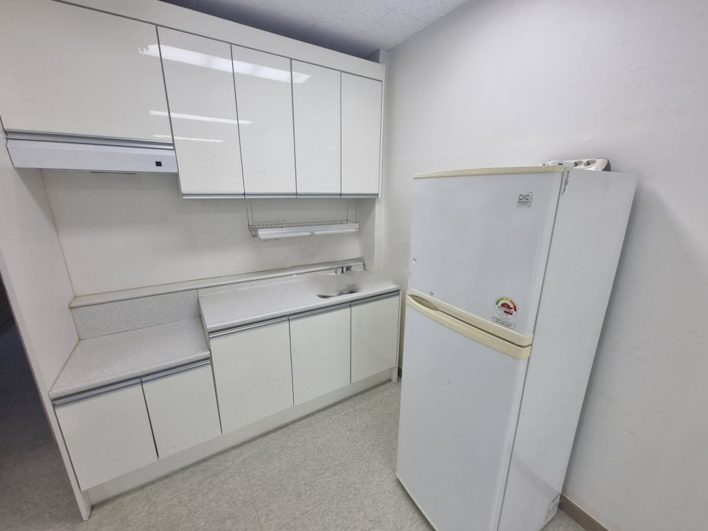 부산광역시 부산진구 전포동 상가 - 1