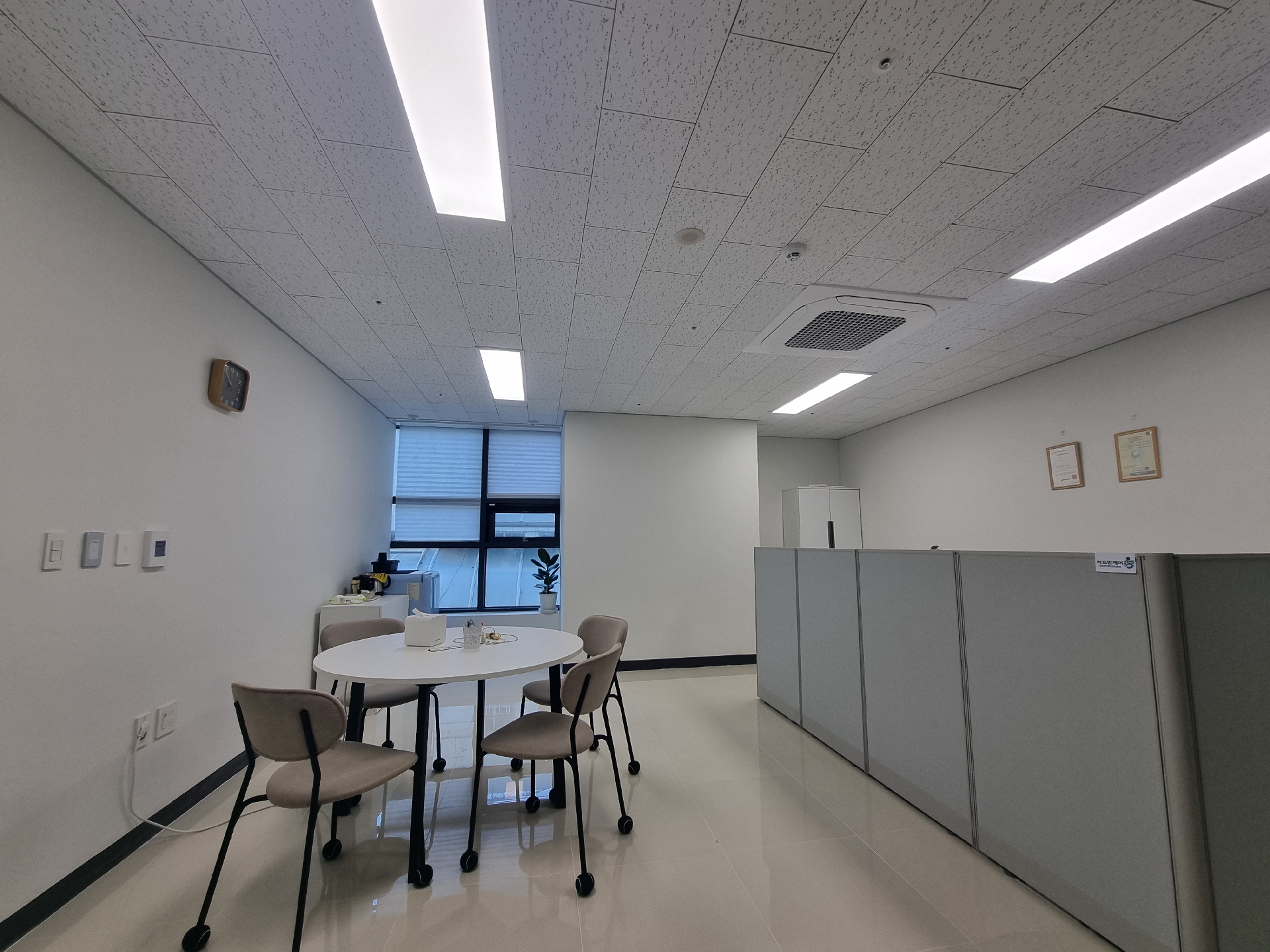 부산광역시 부산진구 부전동 상가 - 1