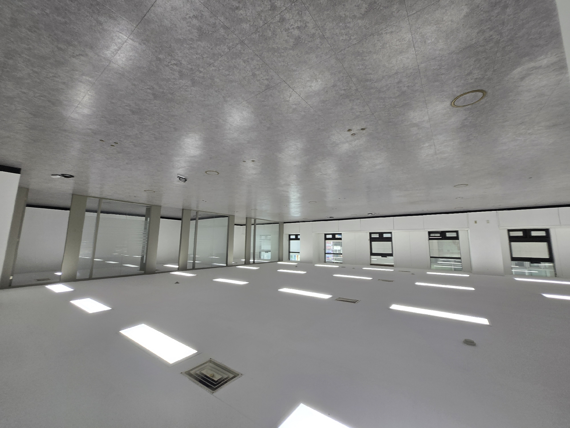 부산광역시 연제구 연산동 사무실 - 1