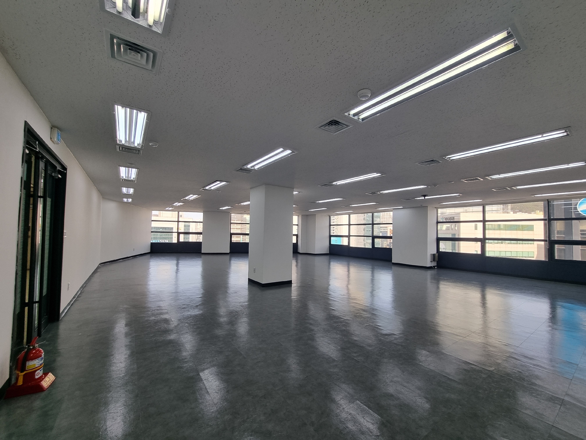 부산광역시 부산진구 부전동 사무실 - 1