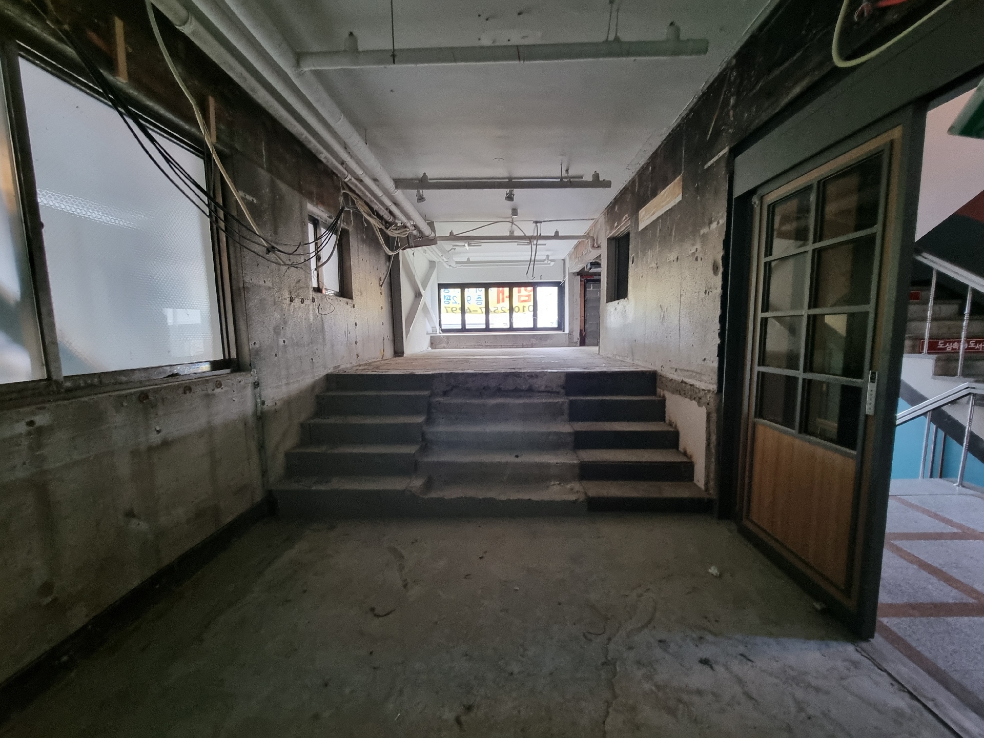 부산광역시 부산진구 부전동 상가 - 1