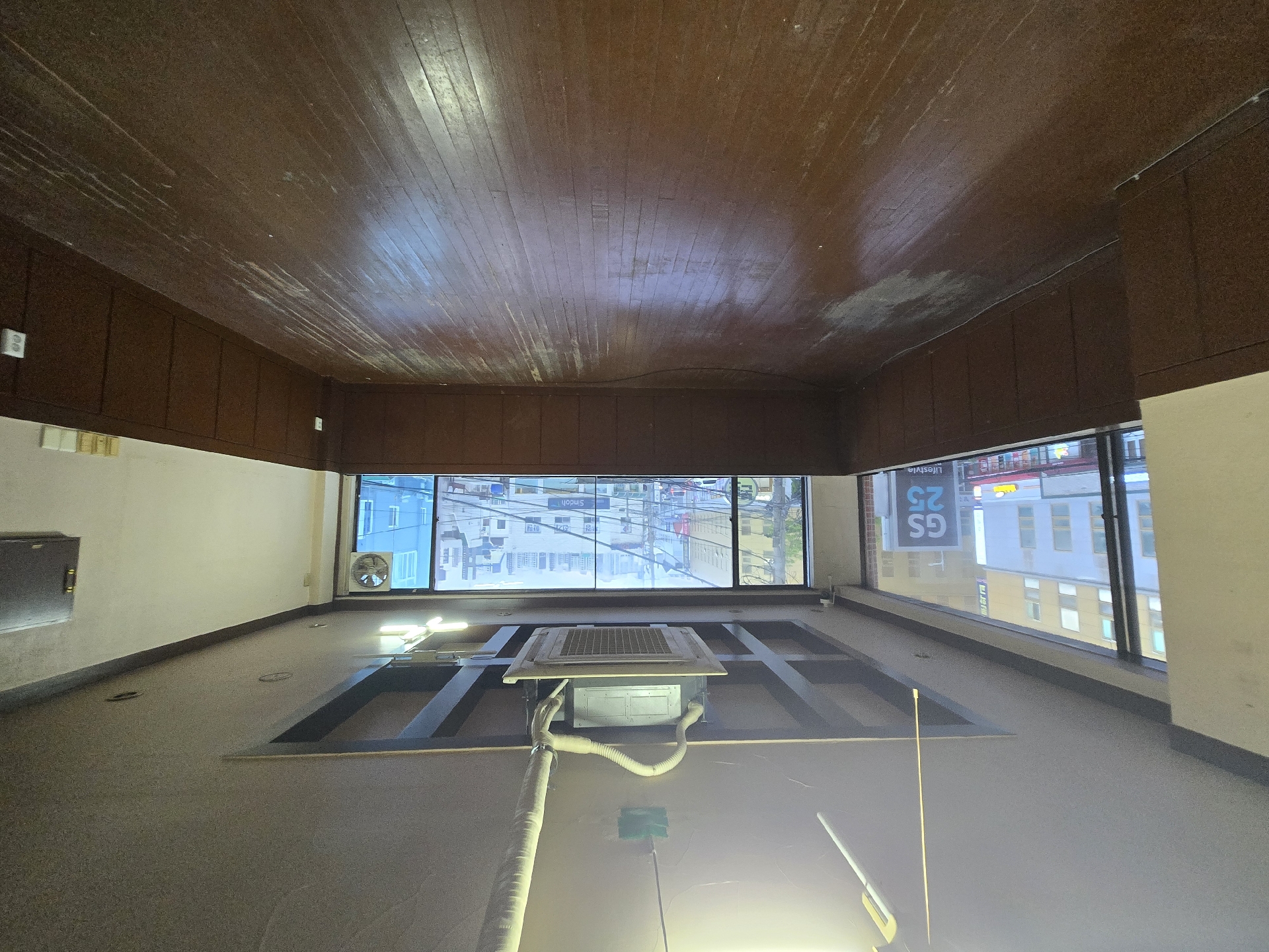 부산광역시 연제구 거제동 사무실 - 1