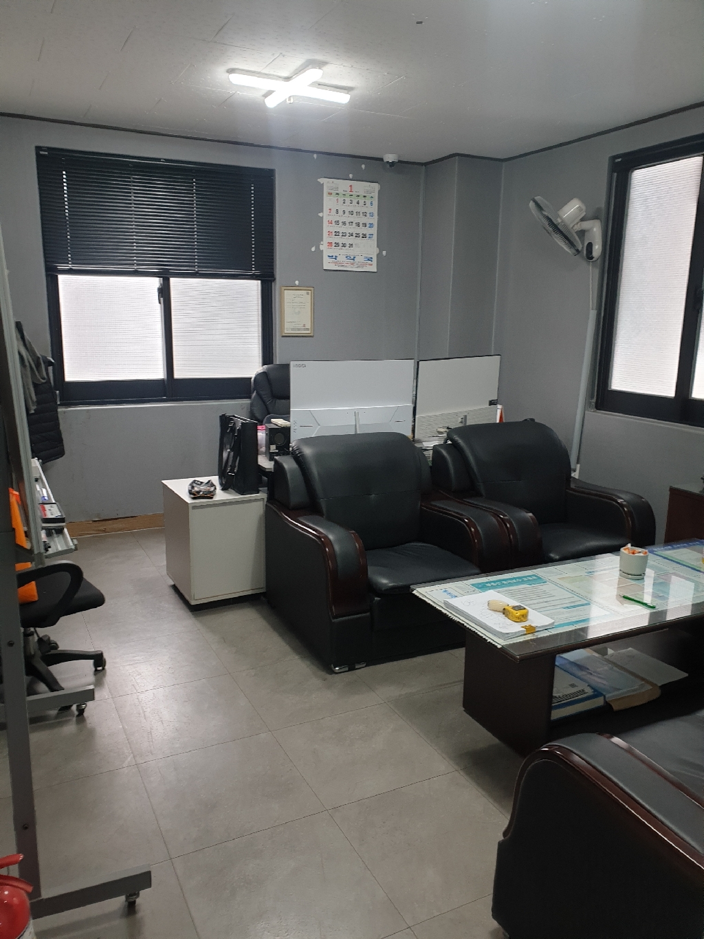 부산광역시 연제구 연산동 상가 - 1