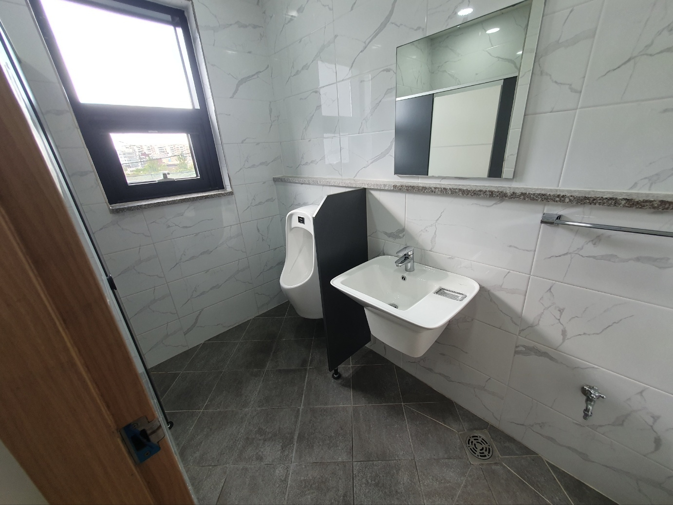 부산광역시 동구 수정동 상가 썸네일 4