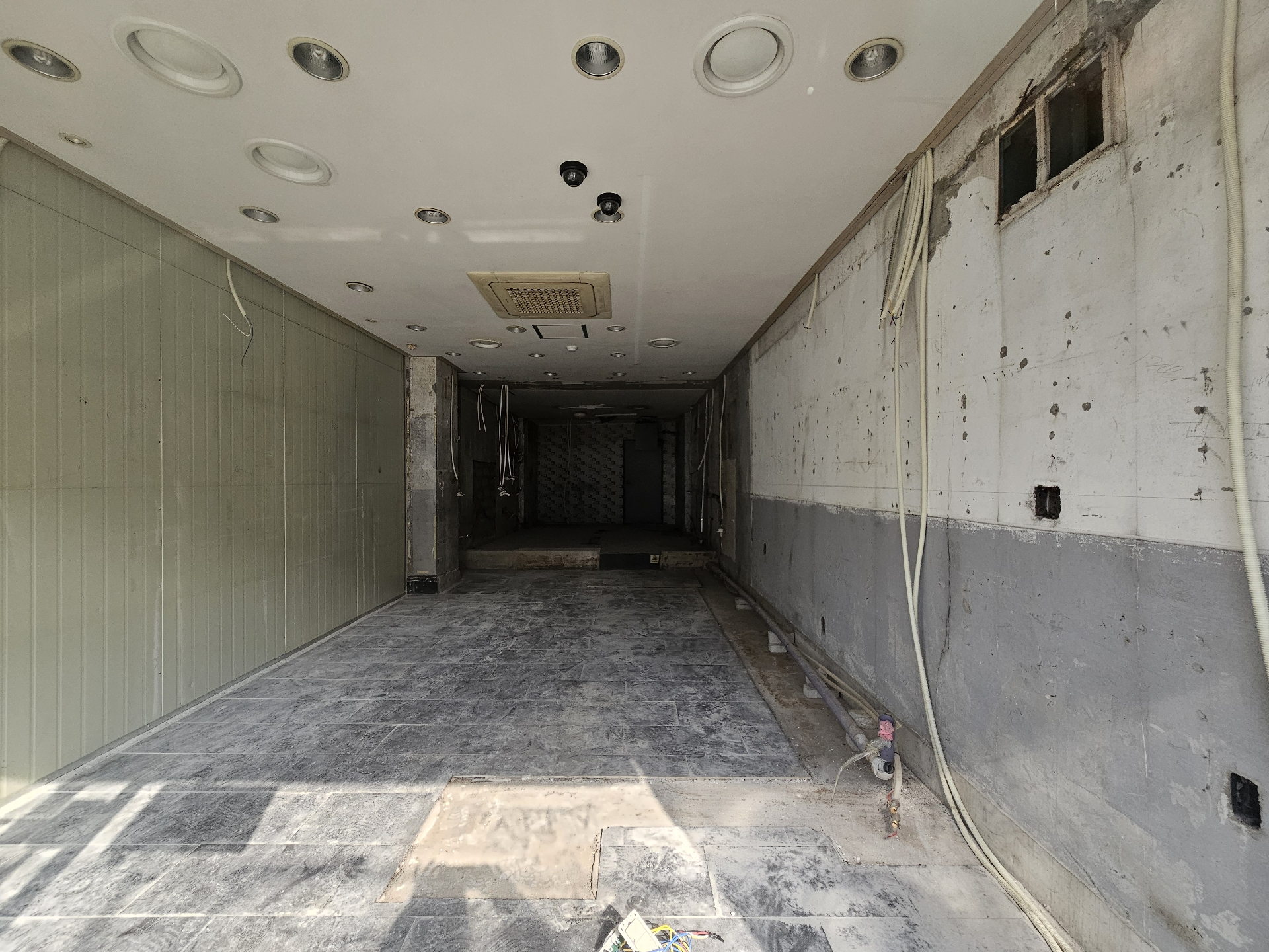 부산광역시 동구 범일동 상가 썸네일 2