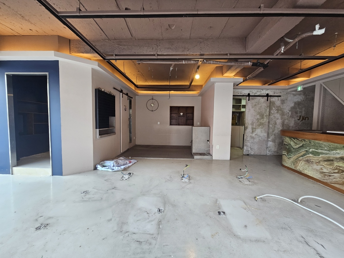 부산광역시 부산진구 부전동 상가 - 1