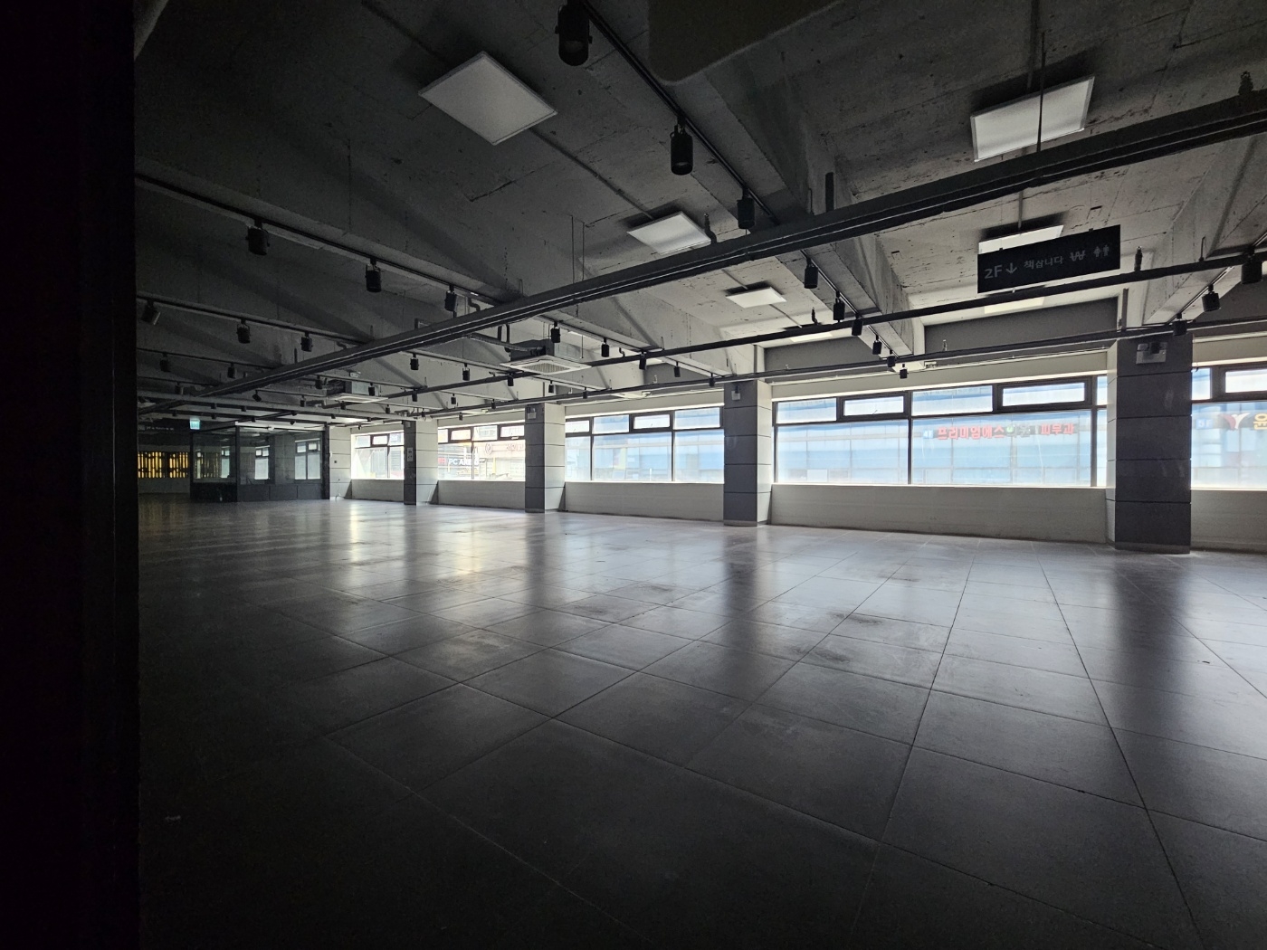 부산광역시 부산진구 부전동 사무실 - 1