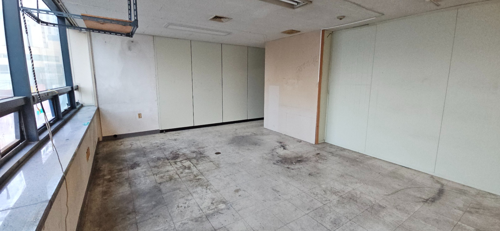 부산광역시 중구 중앙동4가 사무실 썸네일 3