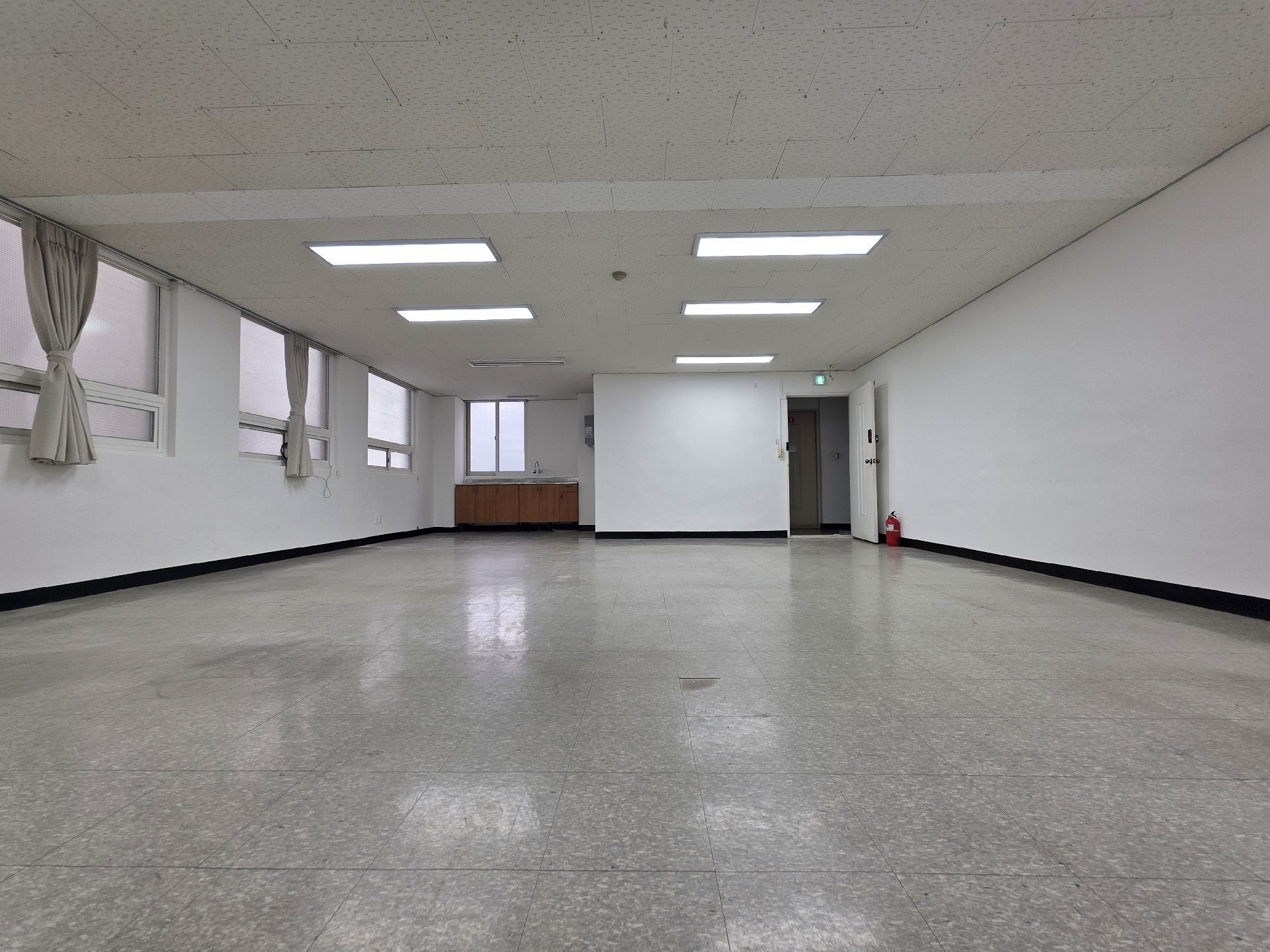 부산광역시 부산진구 범천동 사무실 썸네일 3