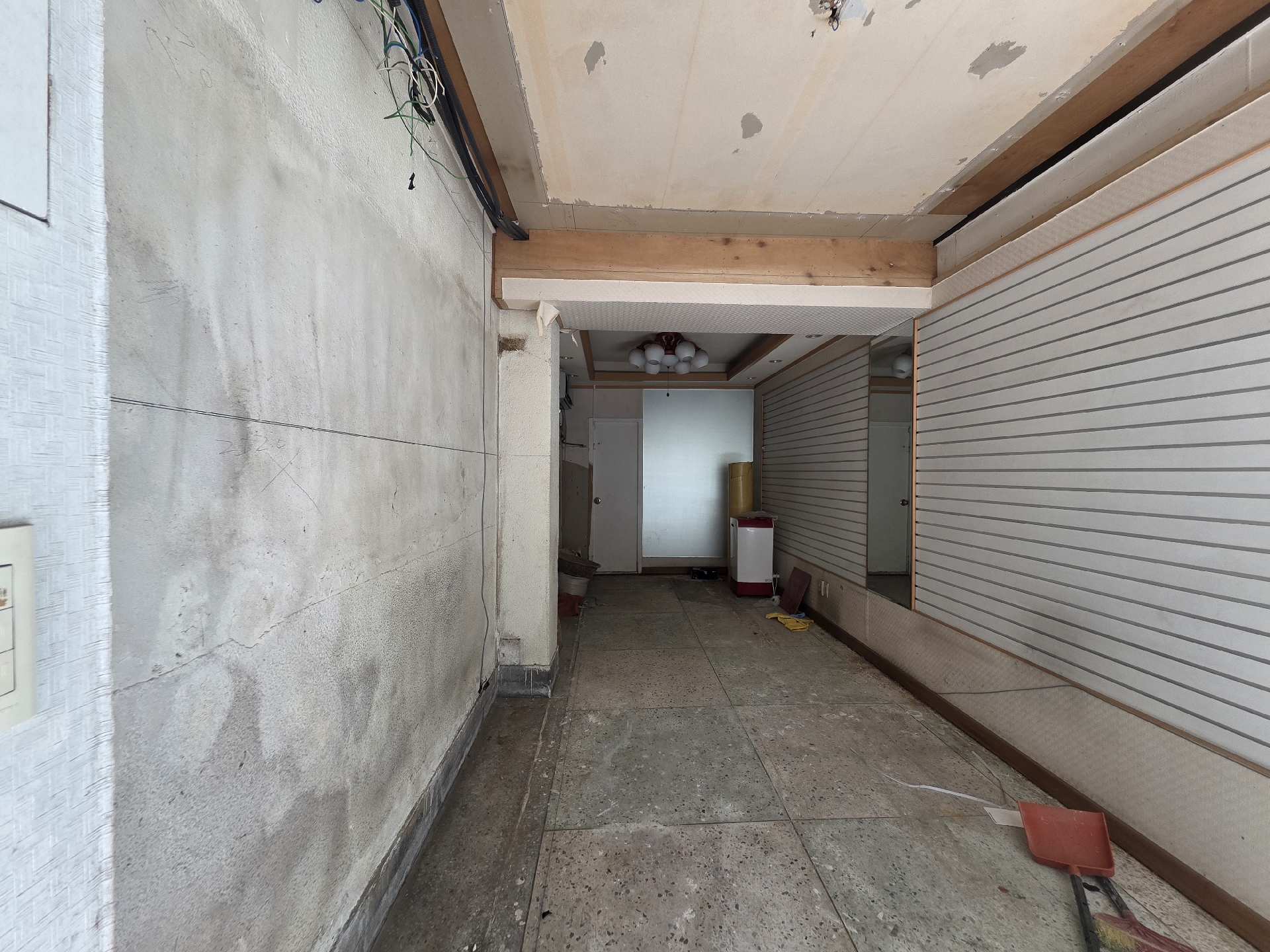 부산광역시 동구 범일동 상가 - 1