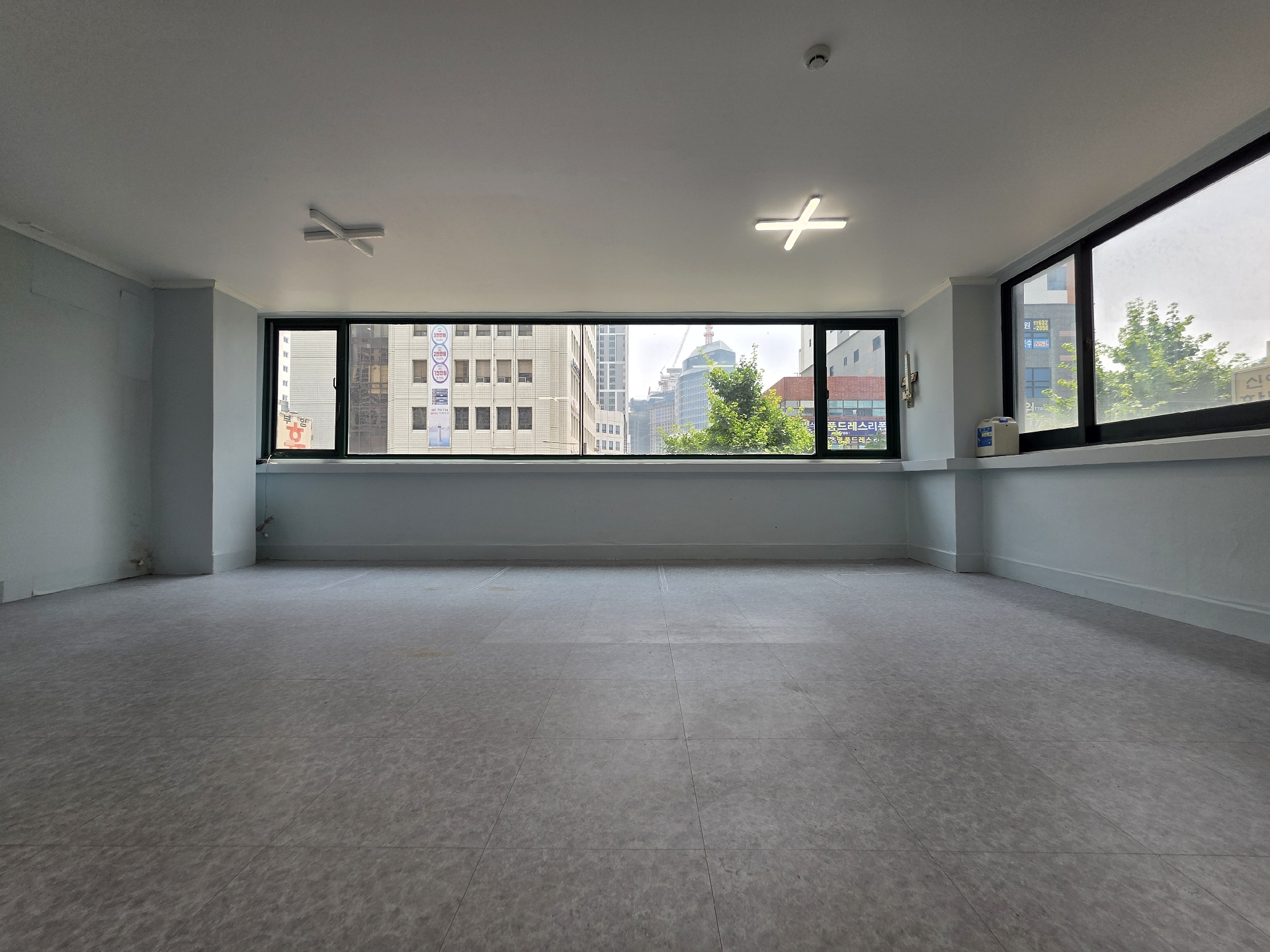 부산광역시 동구 범일동 사무실 썸네일 2
