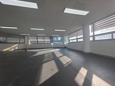 부산광역시 동구 좌천동 163-4   사무실