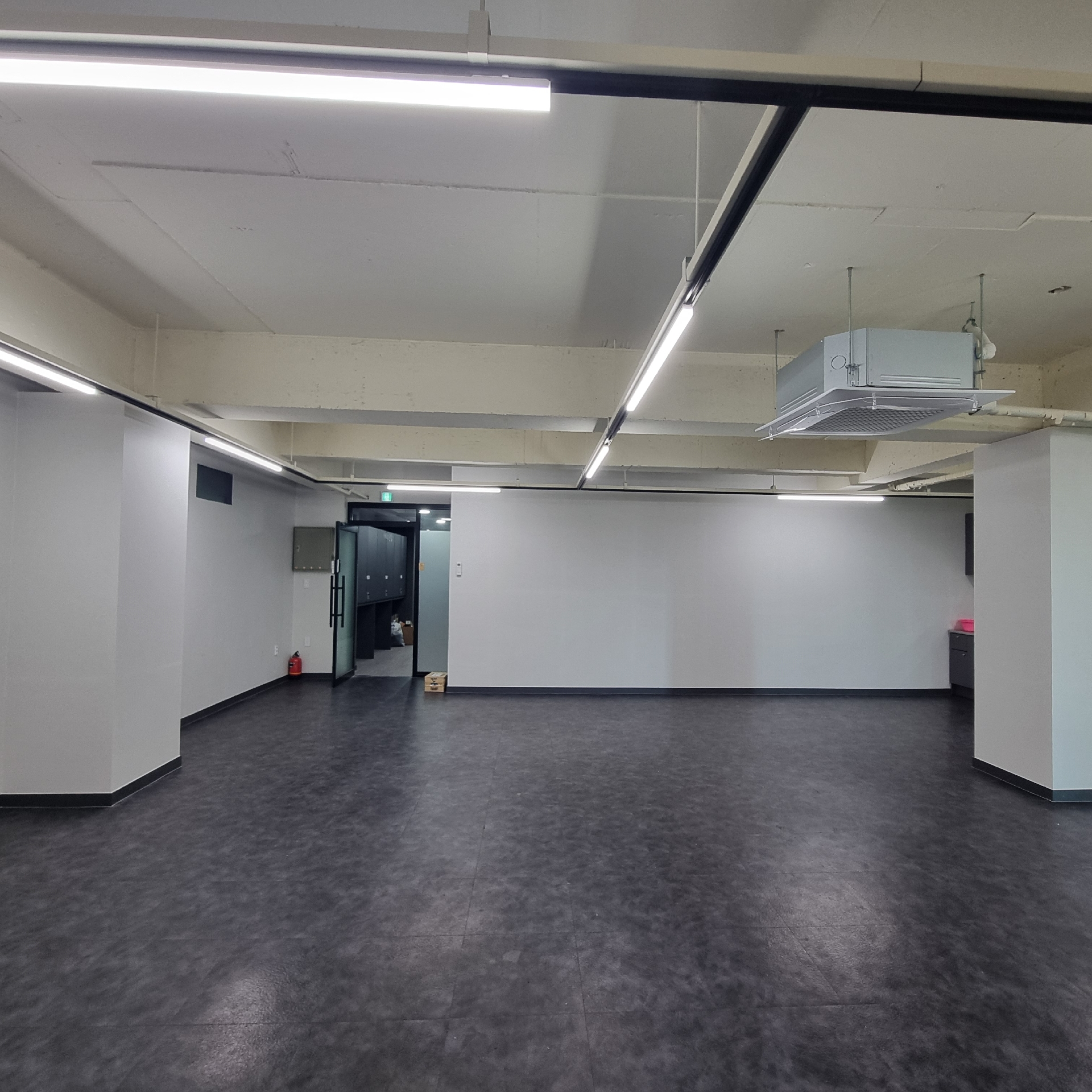 부산광역시 남구 대연동 사무실 썸네일 2