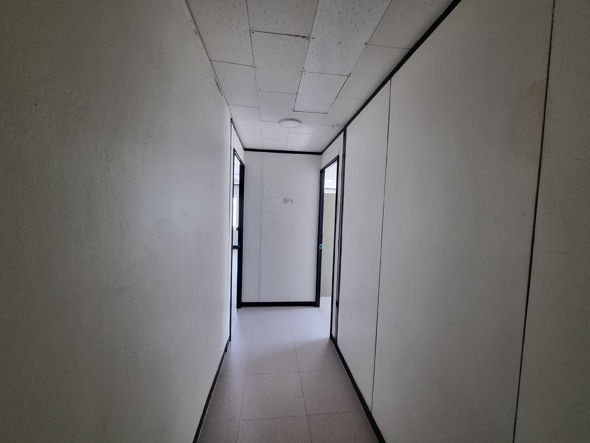 부산광역시 중구 중앙동4가 사무실 썸네일 6