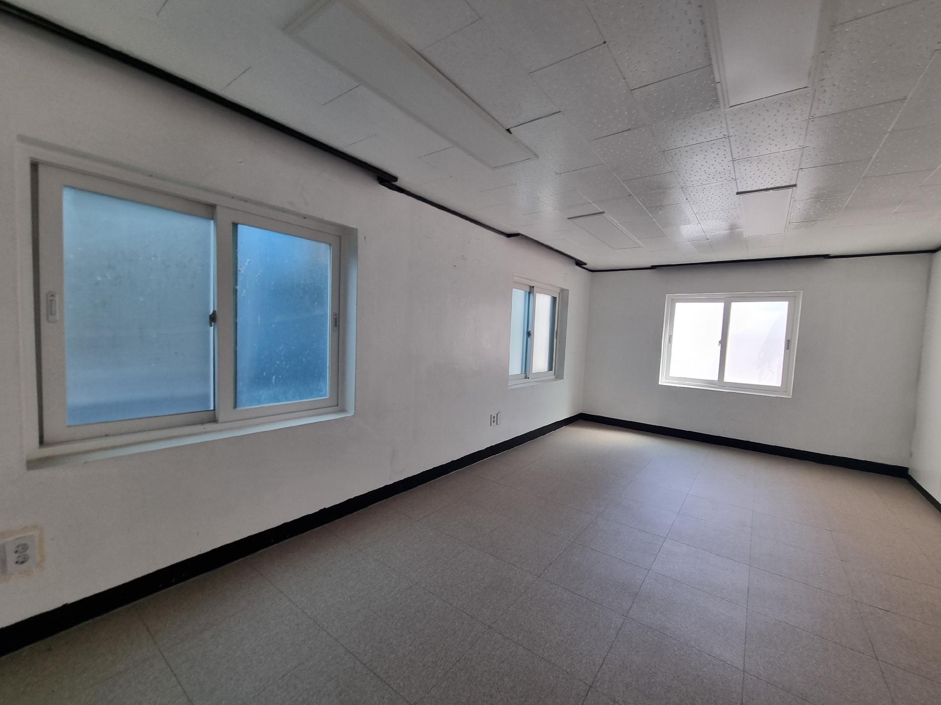 부산광역시 중구 중앙동4가 사무실 썸네일 3