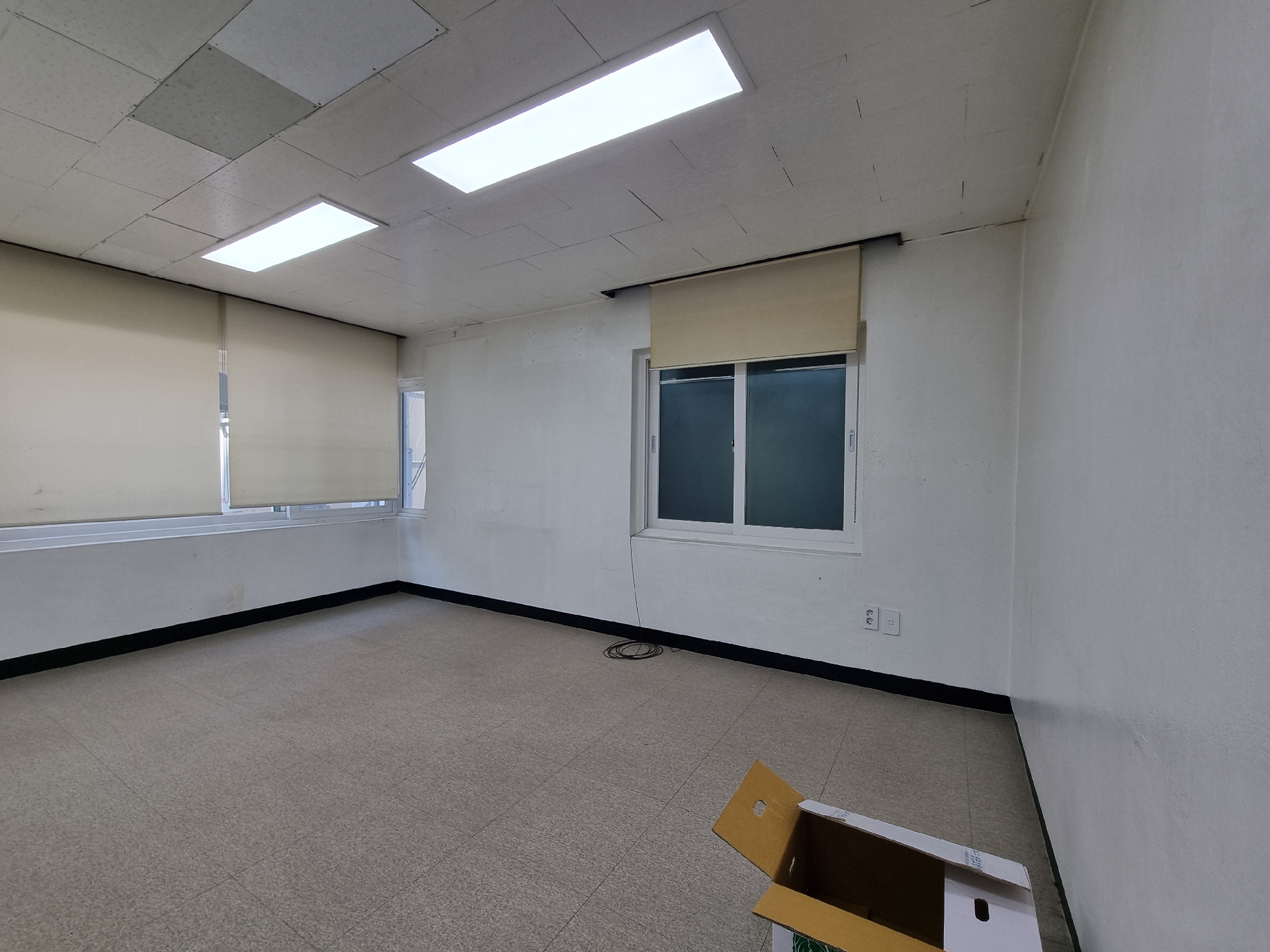 부산광역시 중구 중앙동4가 사무실 썸네일 6