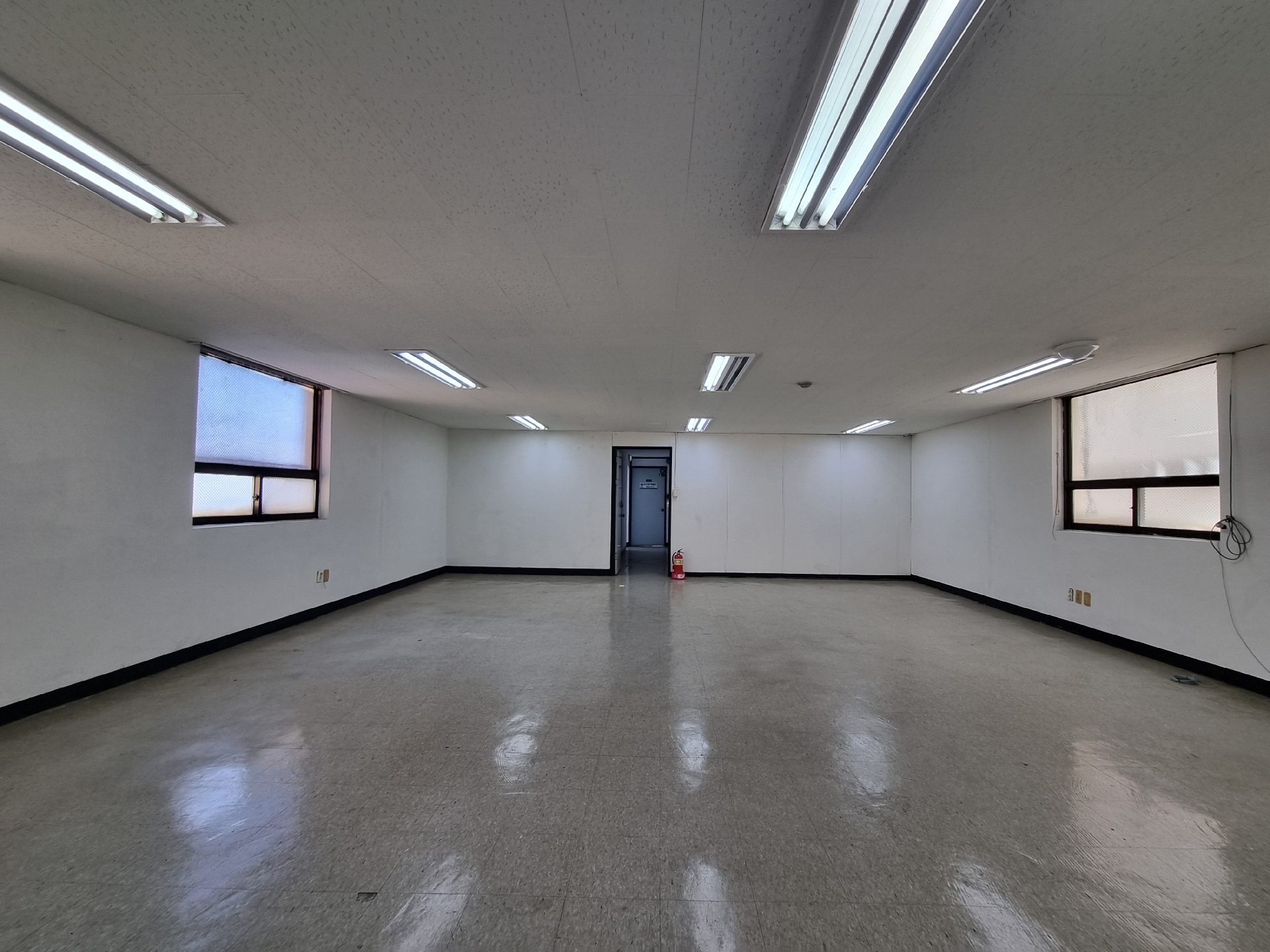 부산광역시 중구 중앙동4가 사무실 썸네일 4