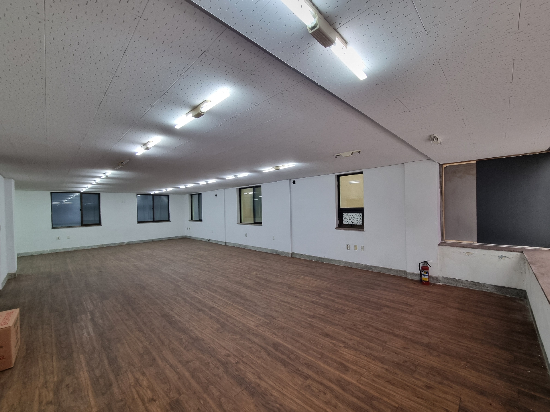 부산광역시 동구 초량동 사무실 썸네일 2