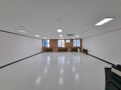 부산광역시 동구 초량동 1212-8   사무실