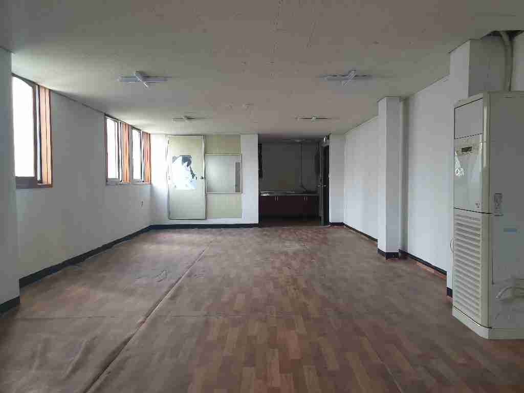 부산광역시 동구 범일동 사무실 썸네일 2