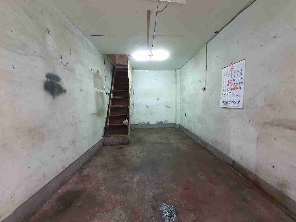 부산광역시 부산진구 전포동 상가 - 1