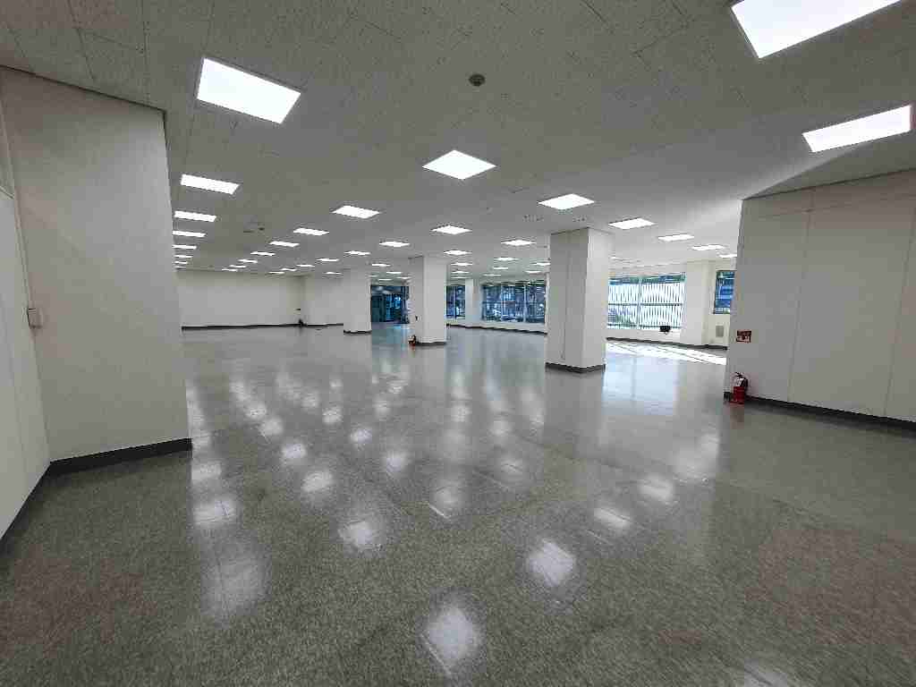 부산광역시 중구 중앙동4가 상가 썸네일 2