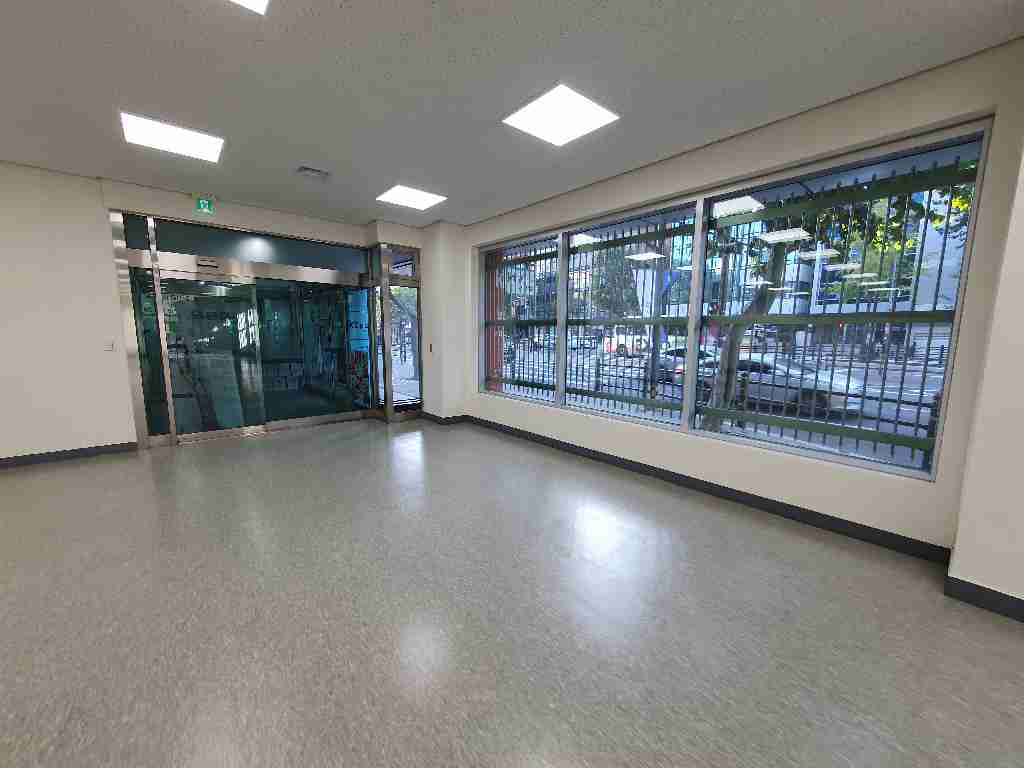 부산광역시 중구 중앙동4가 상가 썸네일 3