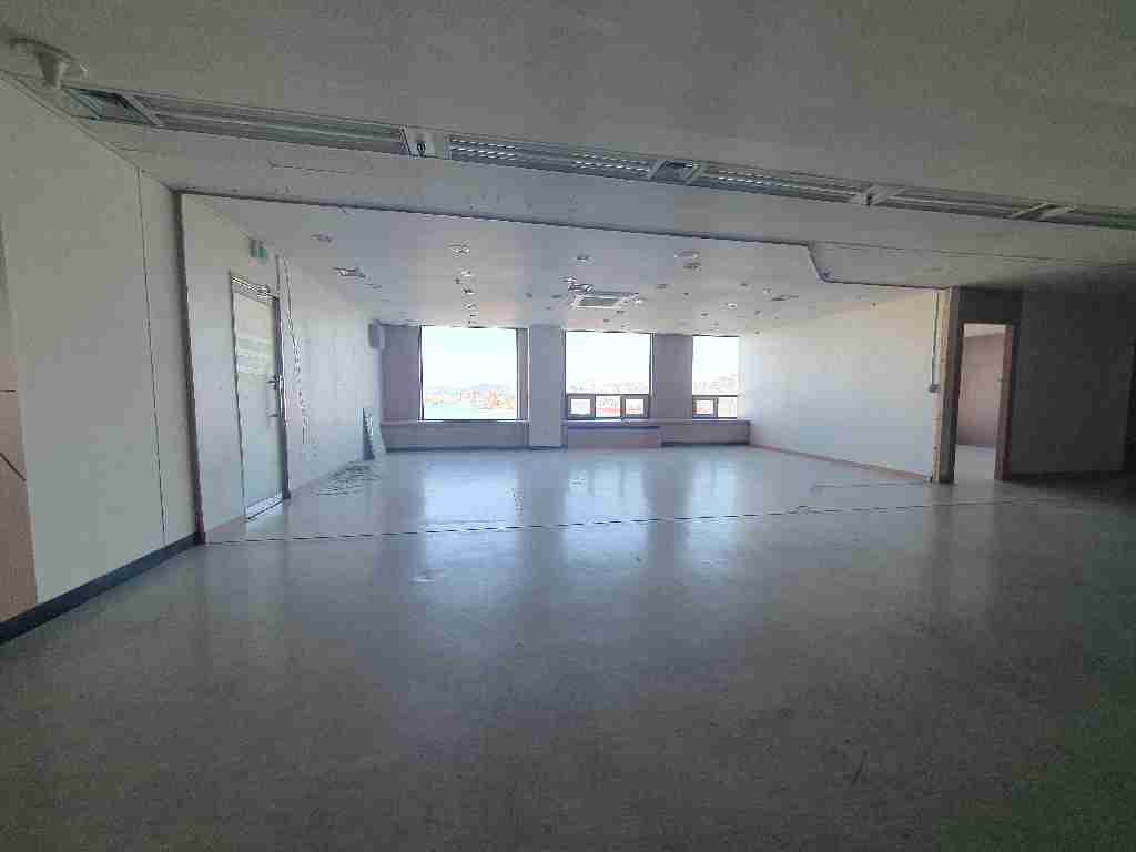 부산광역시 중구 중앙동 사무실 썸네일 2