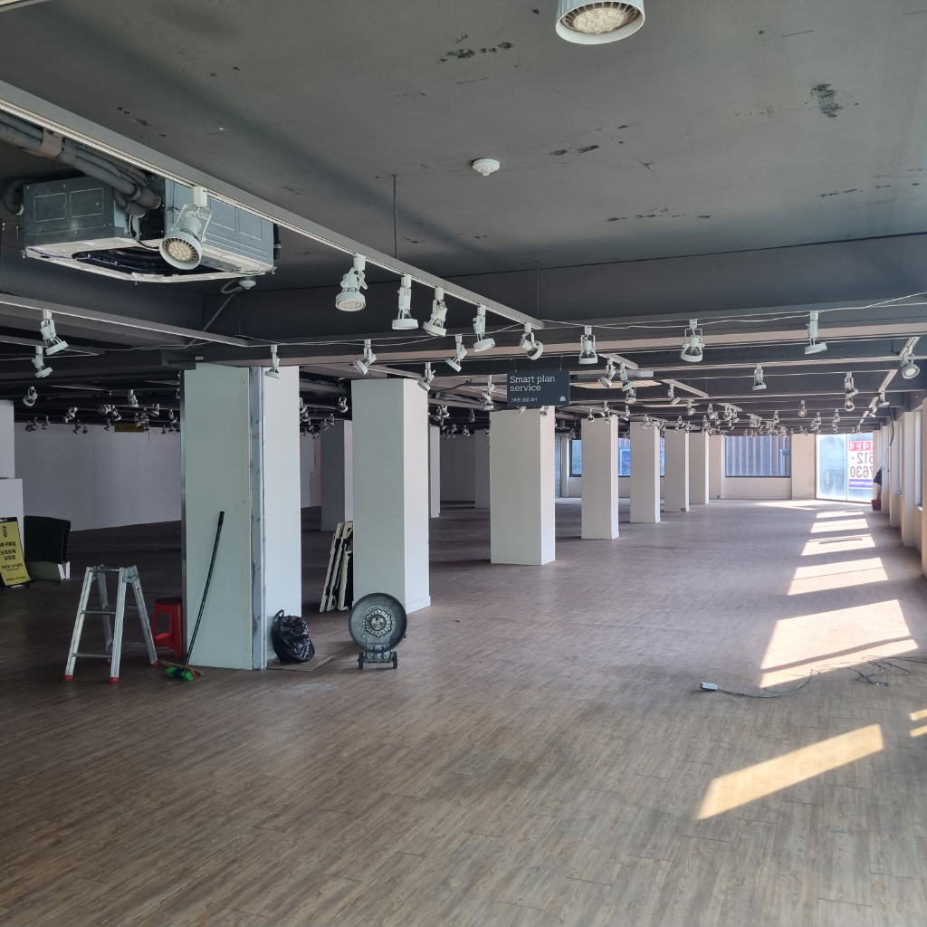 부산광역시 중구 중앙동 상가 - 1