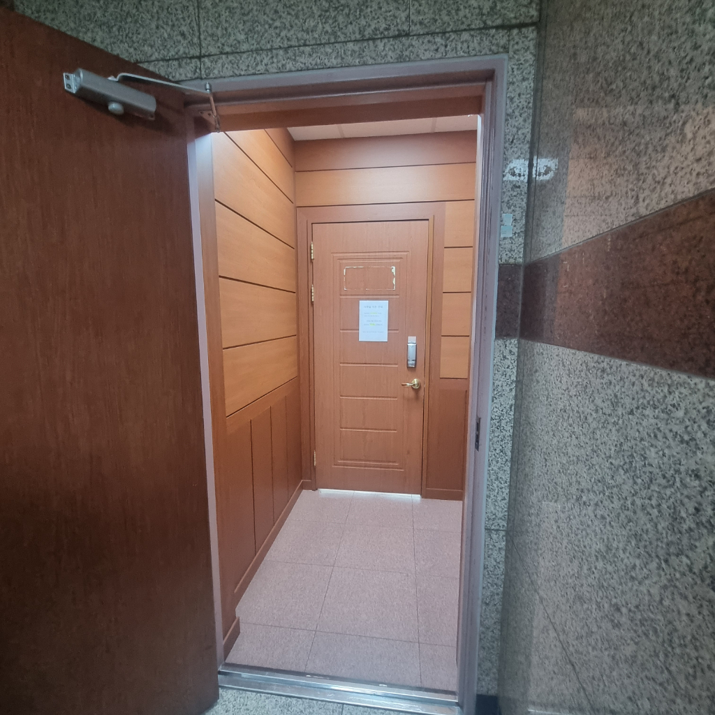 부산광역시 중구 중앙동4가 사무실 썸네일 6