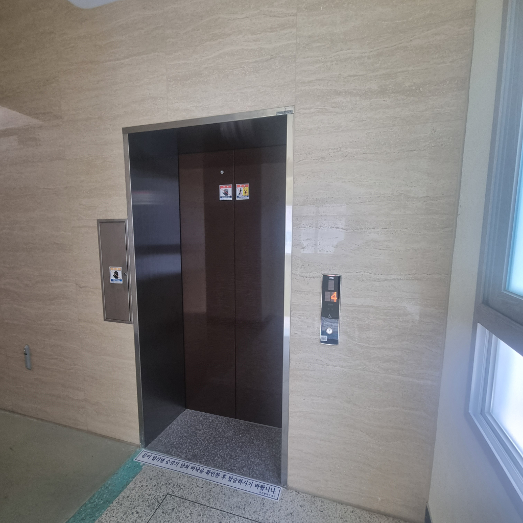 부산광역시 중구 중앙동4가 사무실 썸네일 8