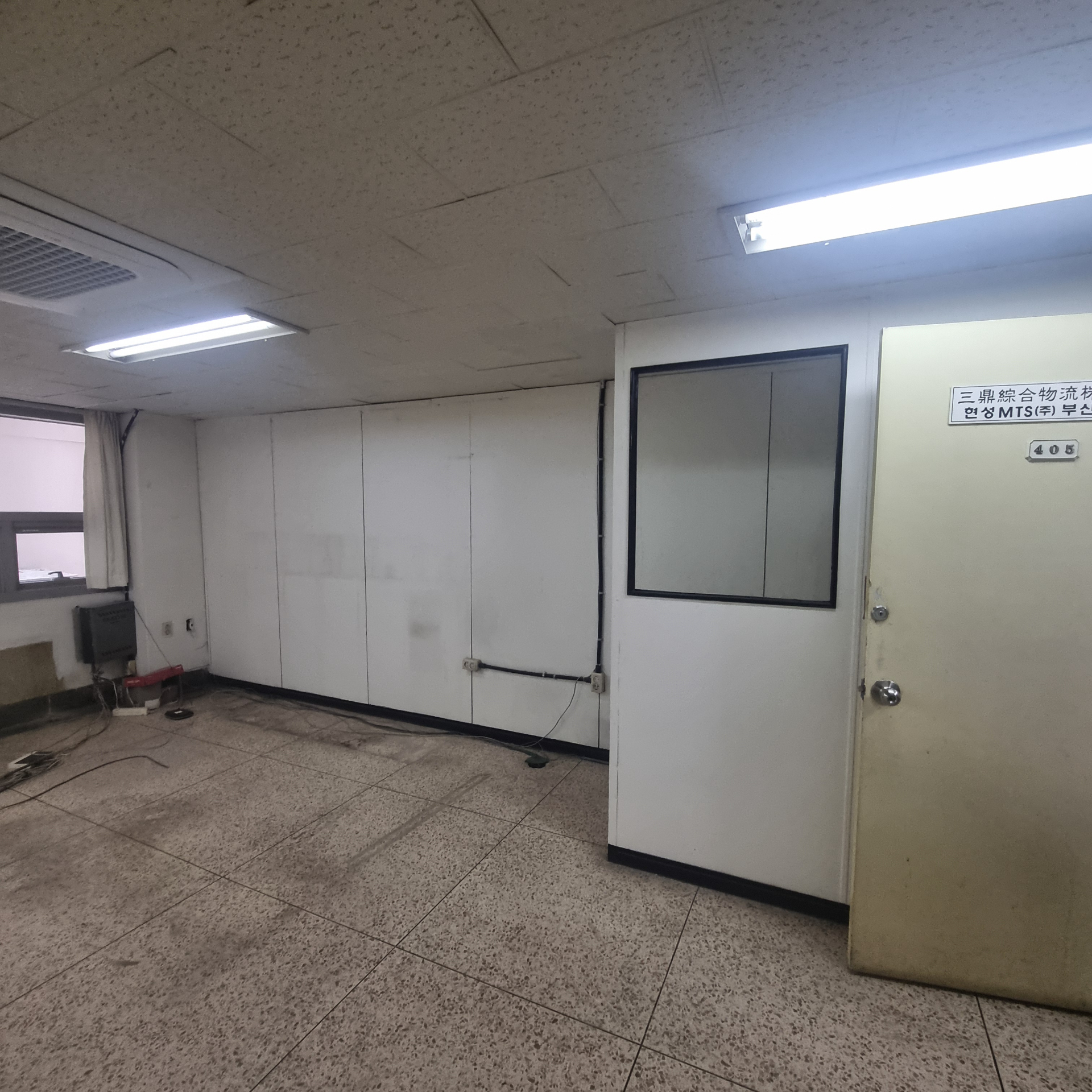 부산광역시 중구 중앙동4가 사무실 썸네일 3