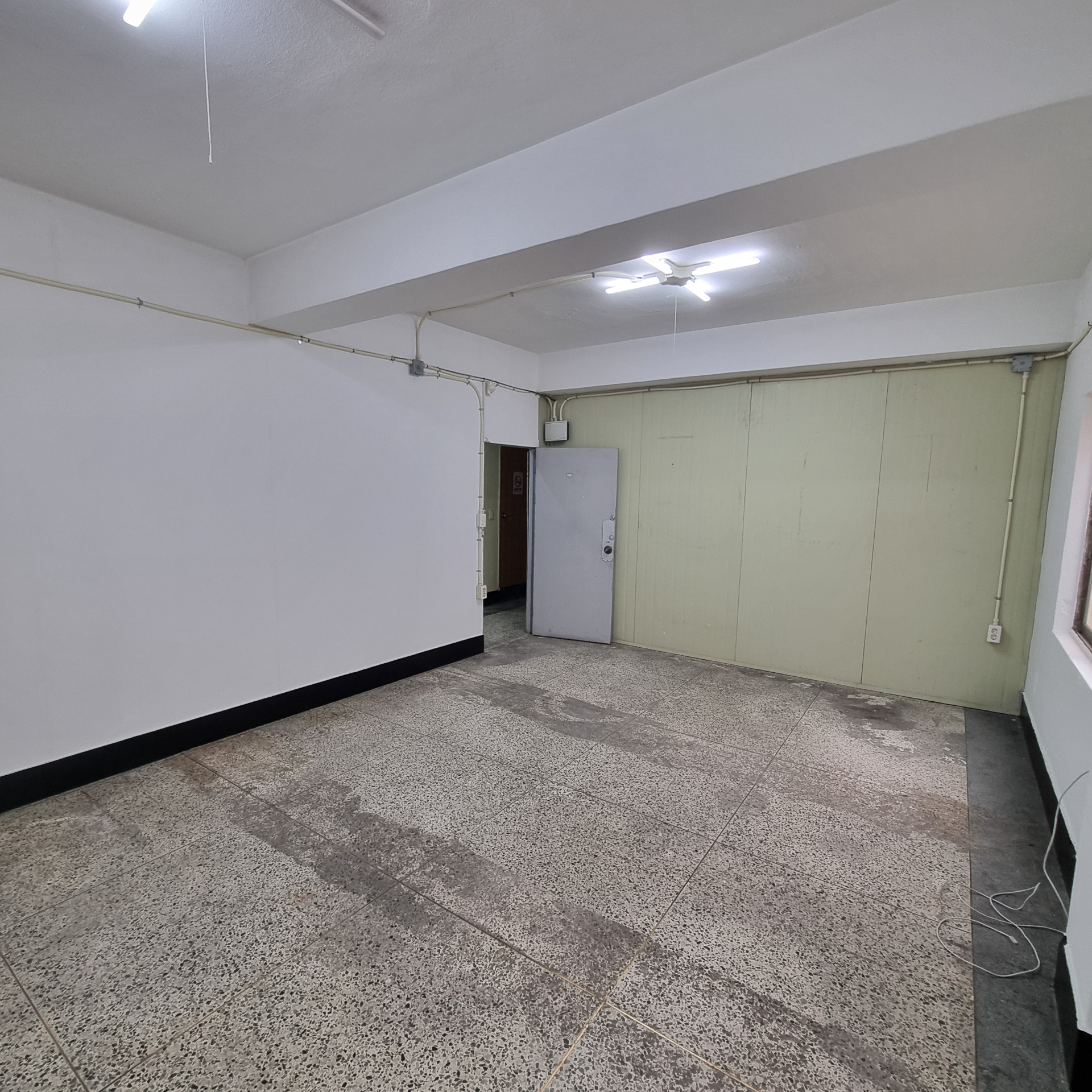 부산광역시 중구 중앙동4가 사무실 썸네일 4