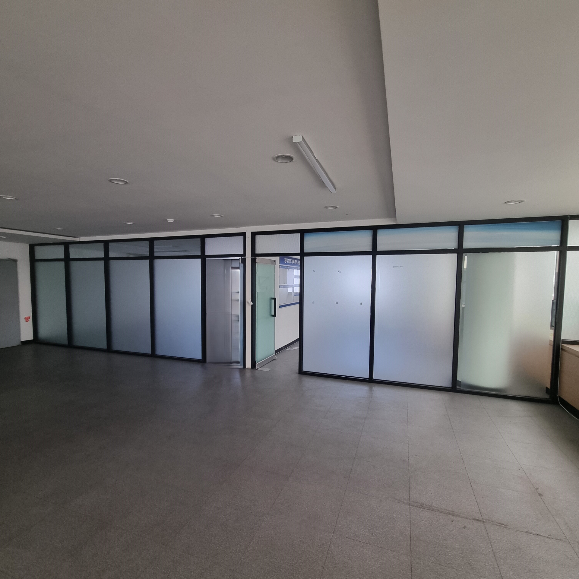 부산광역시 동구 초량동 사무실 썸네일 2