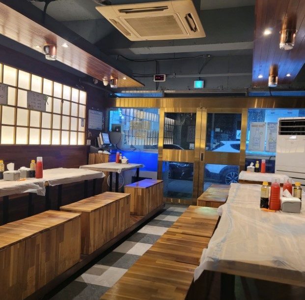 부산광역시 중구 중앙동2가 상가 - 1