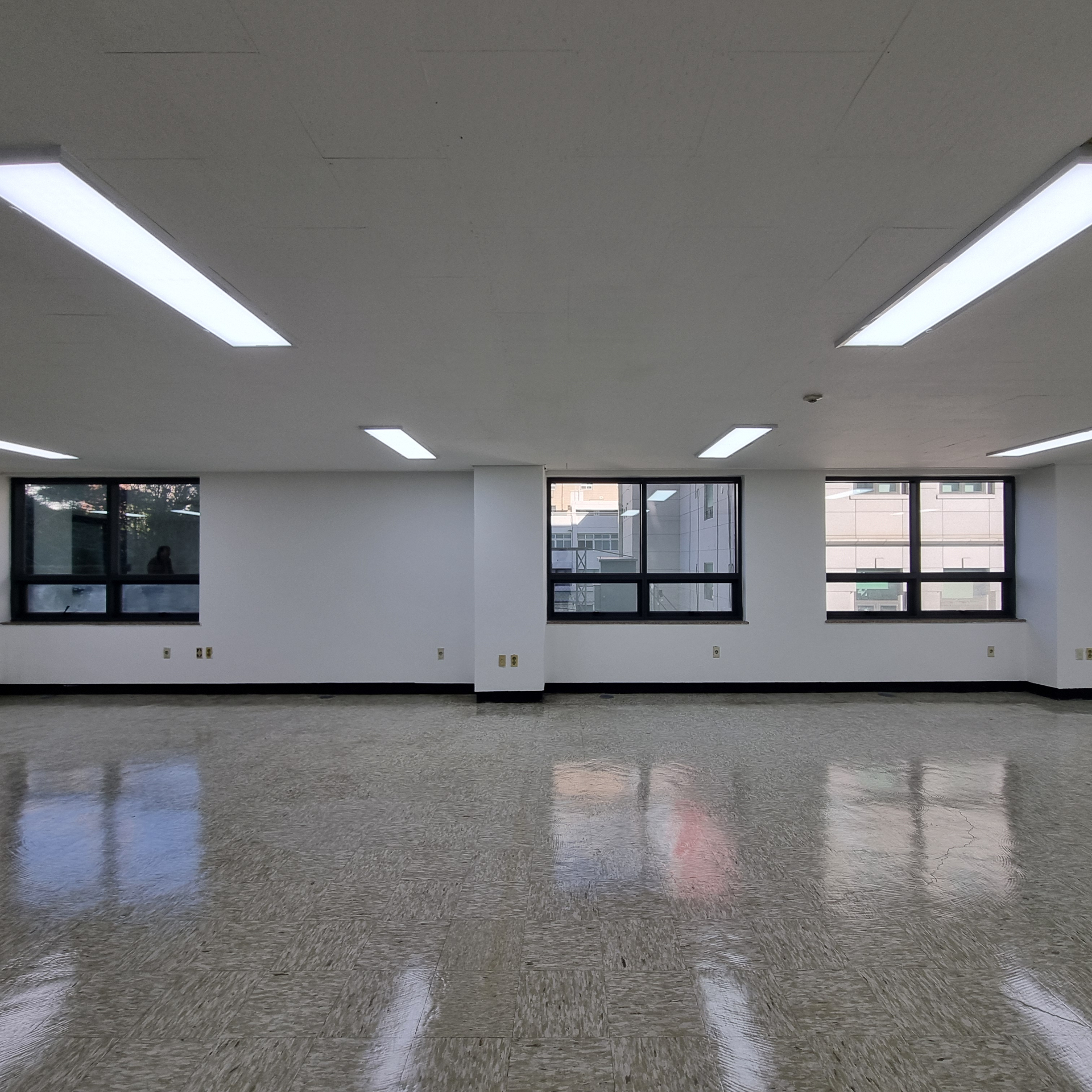 부산광역시 동구 초량동 사무실 썸네일 6