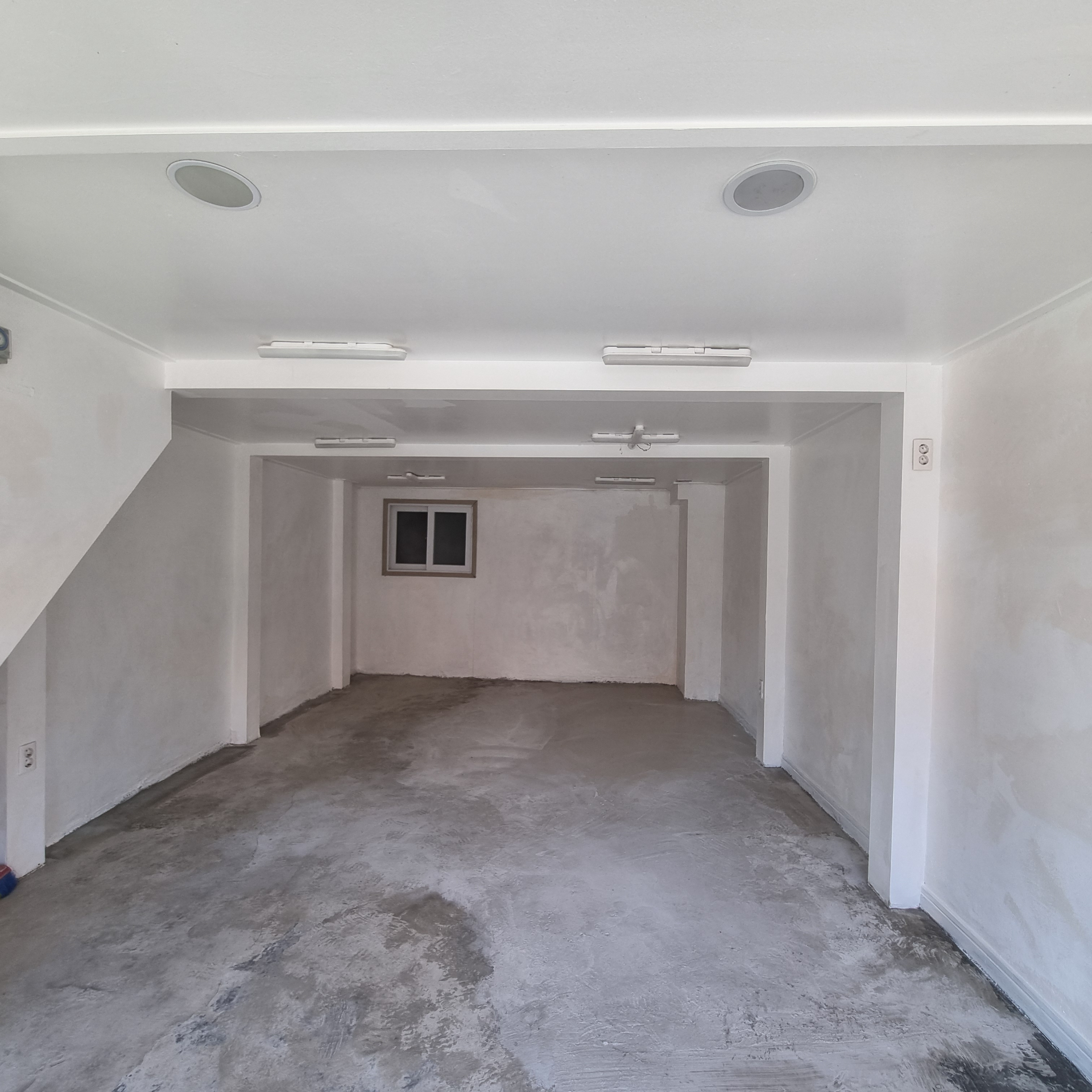 부산광역시 동구 범일동 상가 - 1