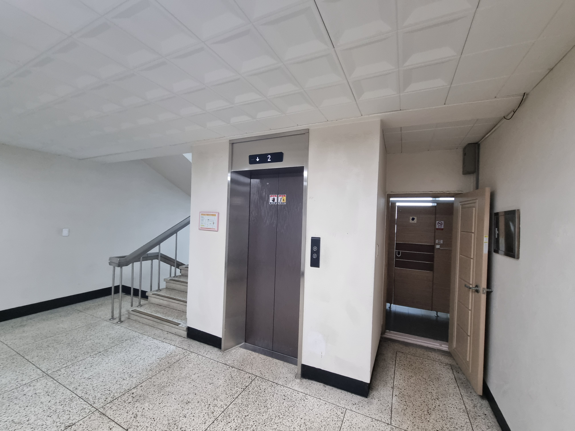 부산광역시 동구 초량동 사무실 썸네일 6