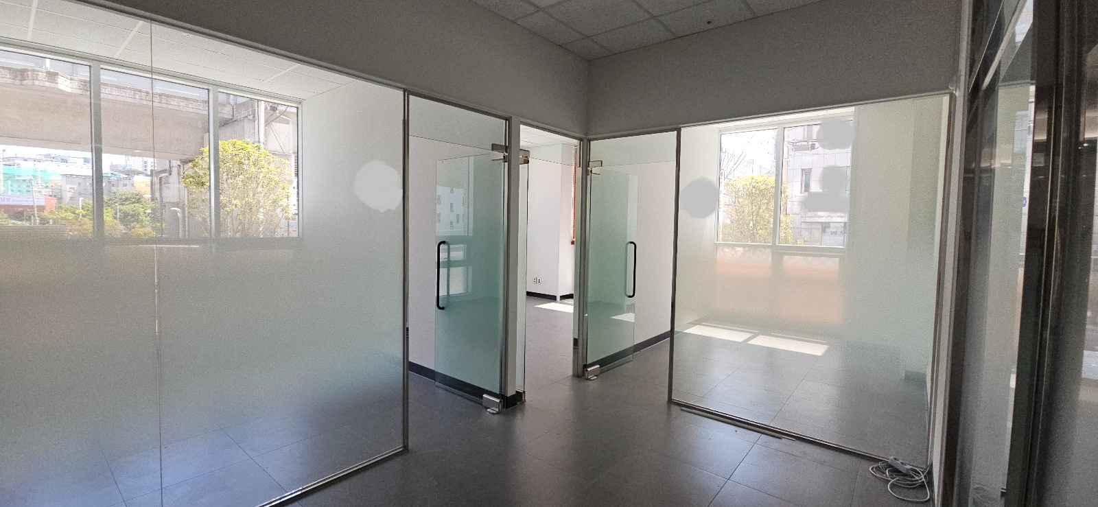 부산광역시 중구 중앙동4가 사무실 썸네일 2