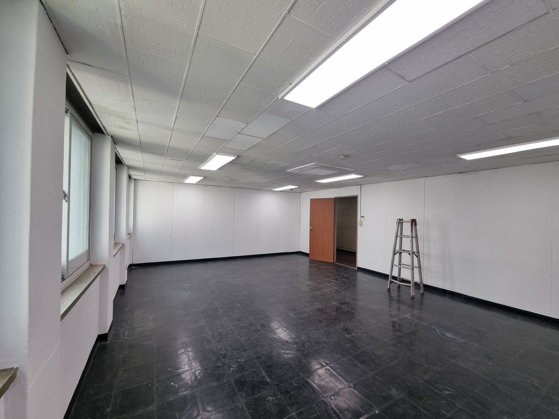 부산광역시 동구 초량동 사무실 썸네일 3