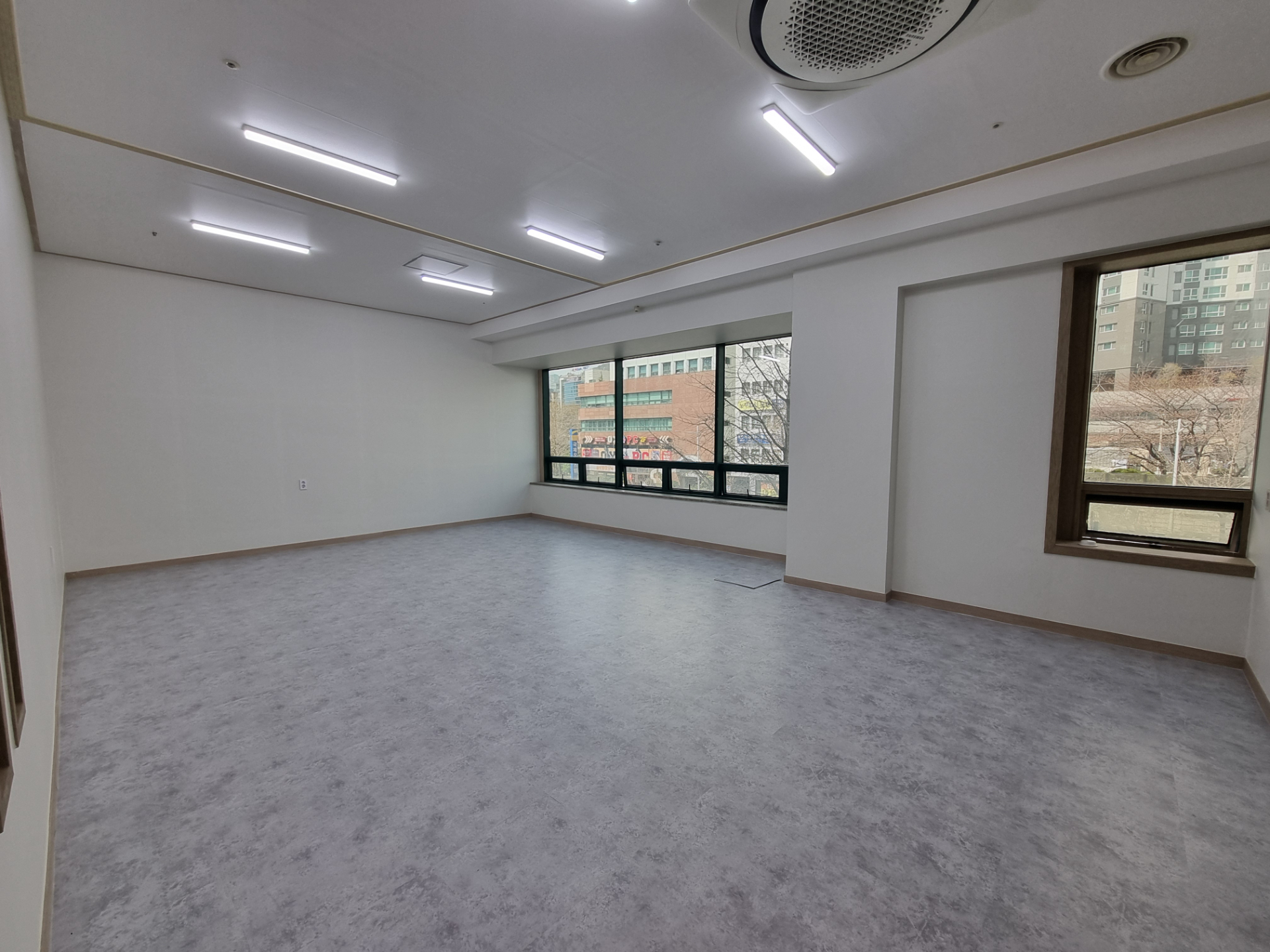 부산광역시 동구 초량동 사무실 썸네일 2