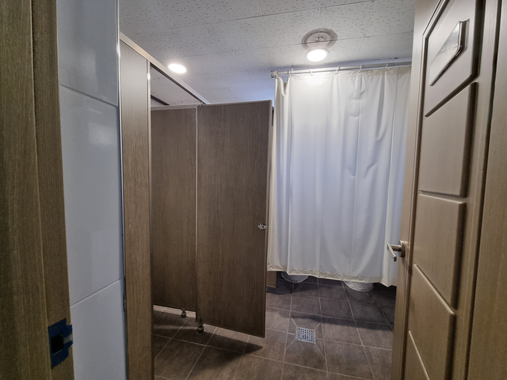 부산광역시 중구 중앙동4가 사무실 썸네일 2