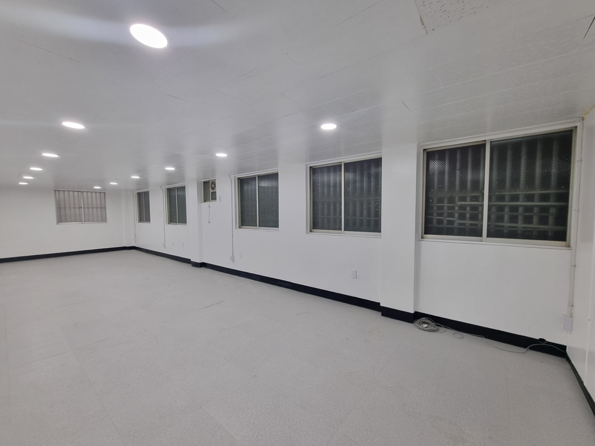 부산광역시 중구 중앙동4가 사무실 썸네일 2