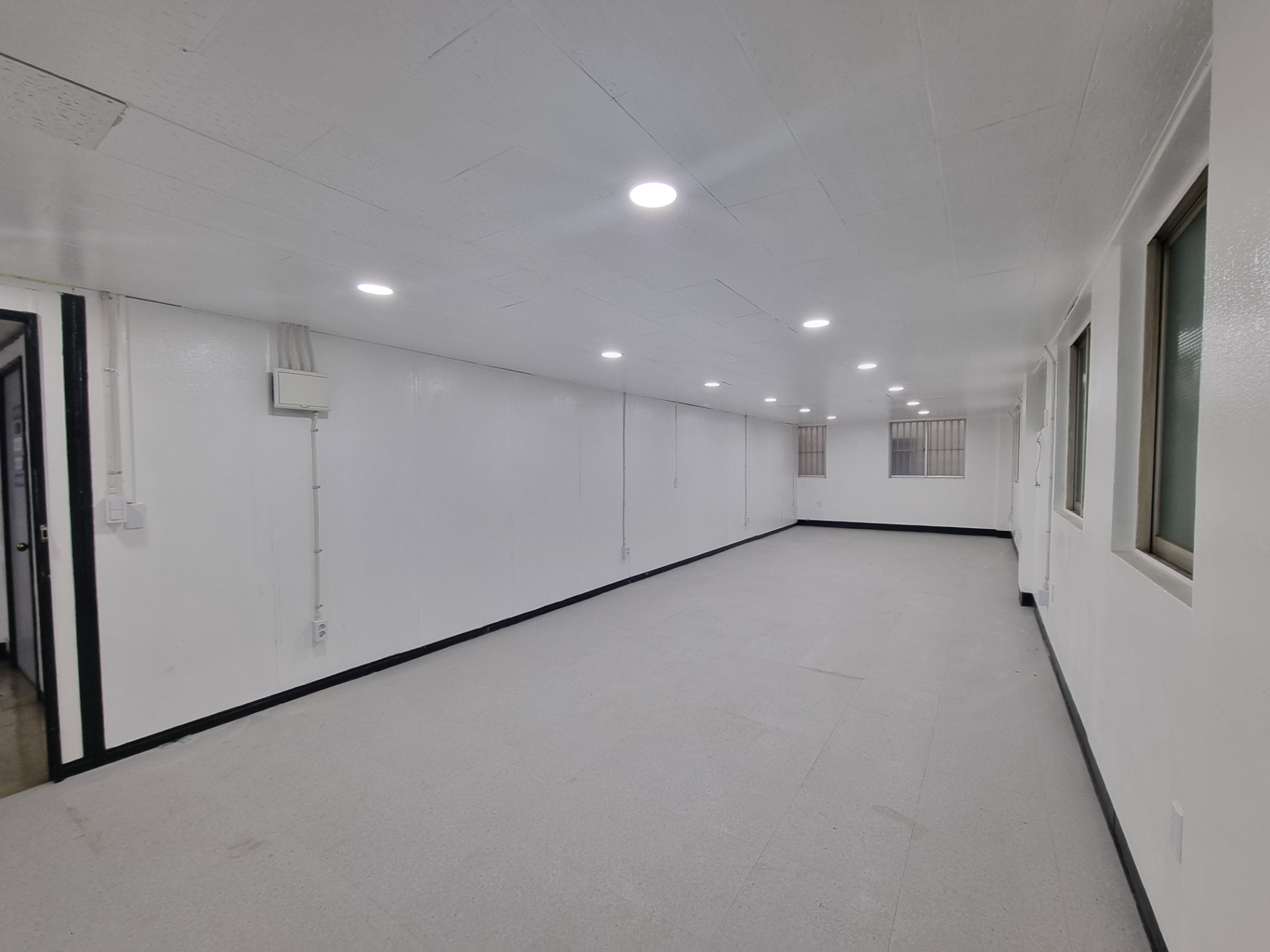 부산광역시 중구 중앙동4가 사무실 썸네일 3