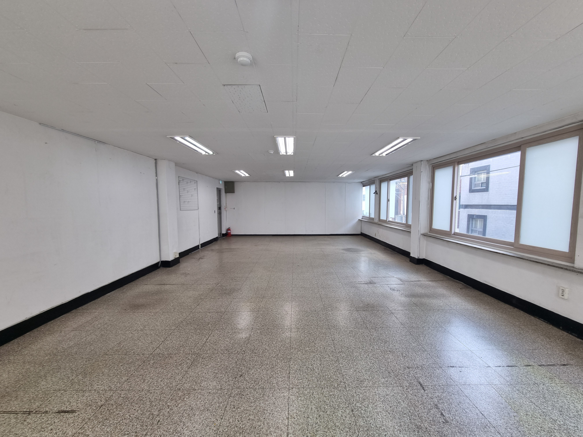 부산광역시 동구 초량동 사무실 썸네일 4