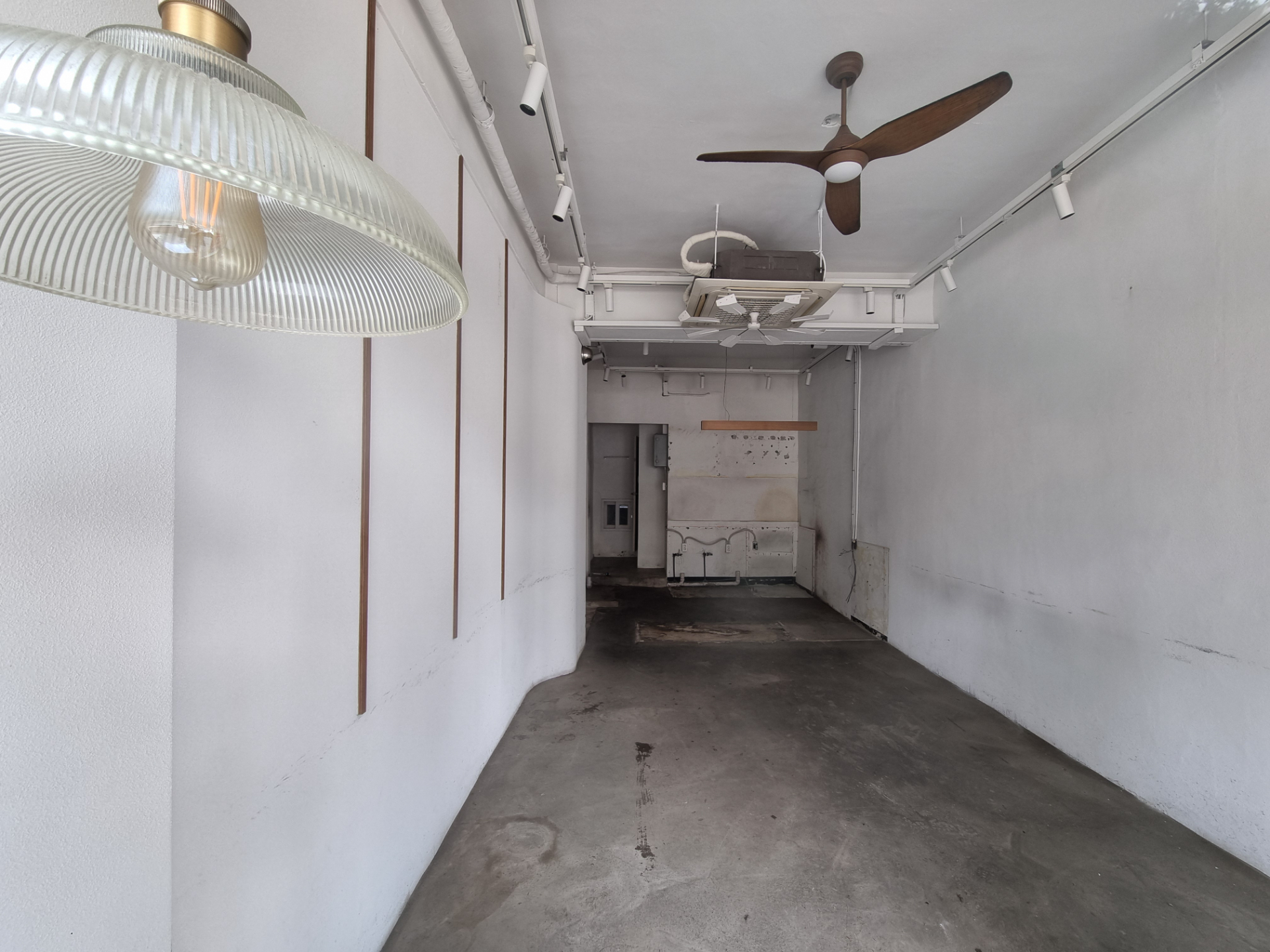 부산광역시 중구 중앙동5가 상가 썸네일 2